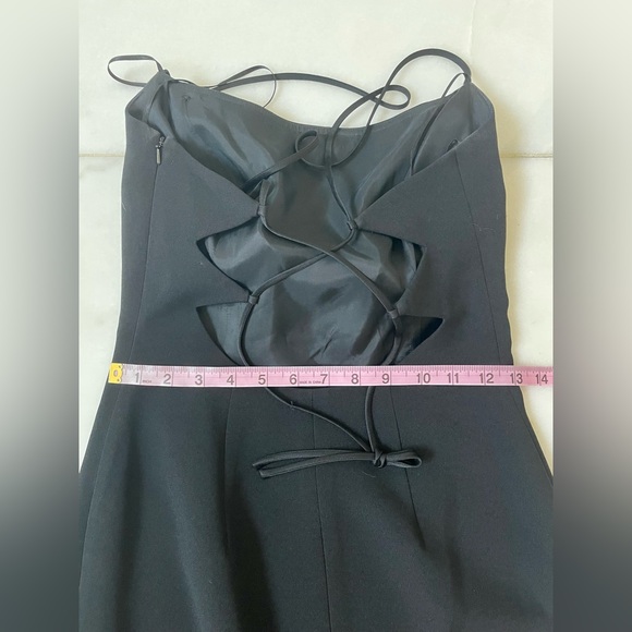 Strapy LBD - Picture 6 of 6